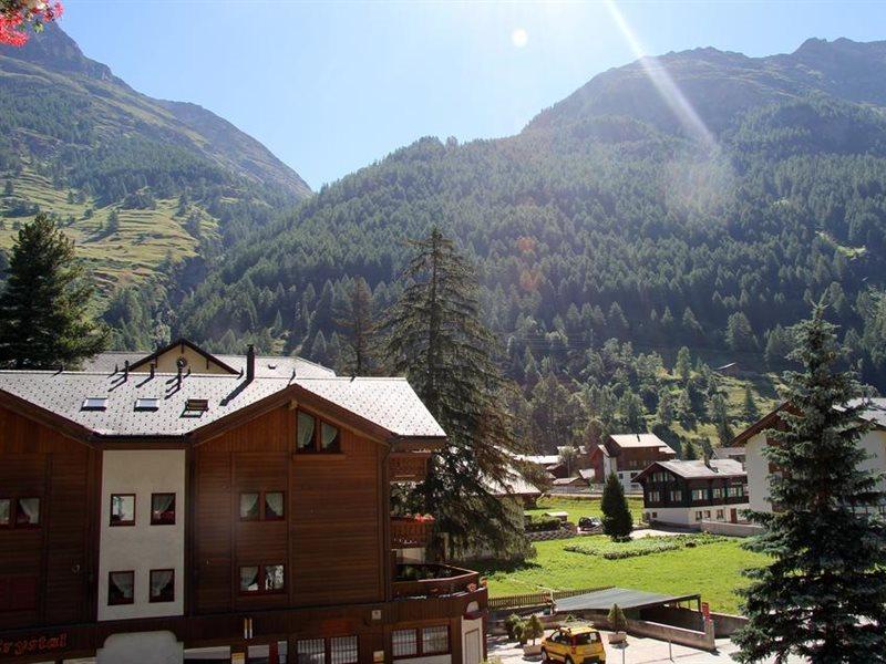 Typically Swiss Hotel Tascherhof Екстериор снимка